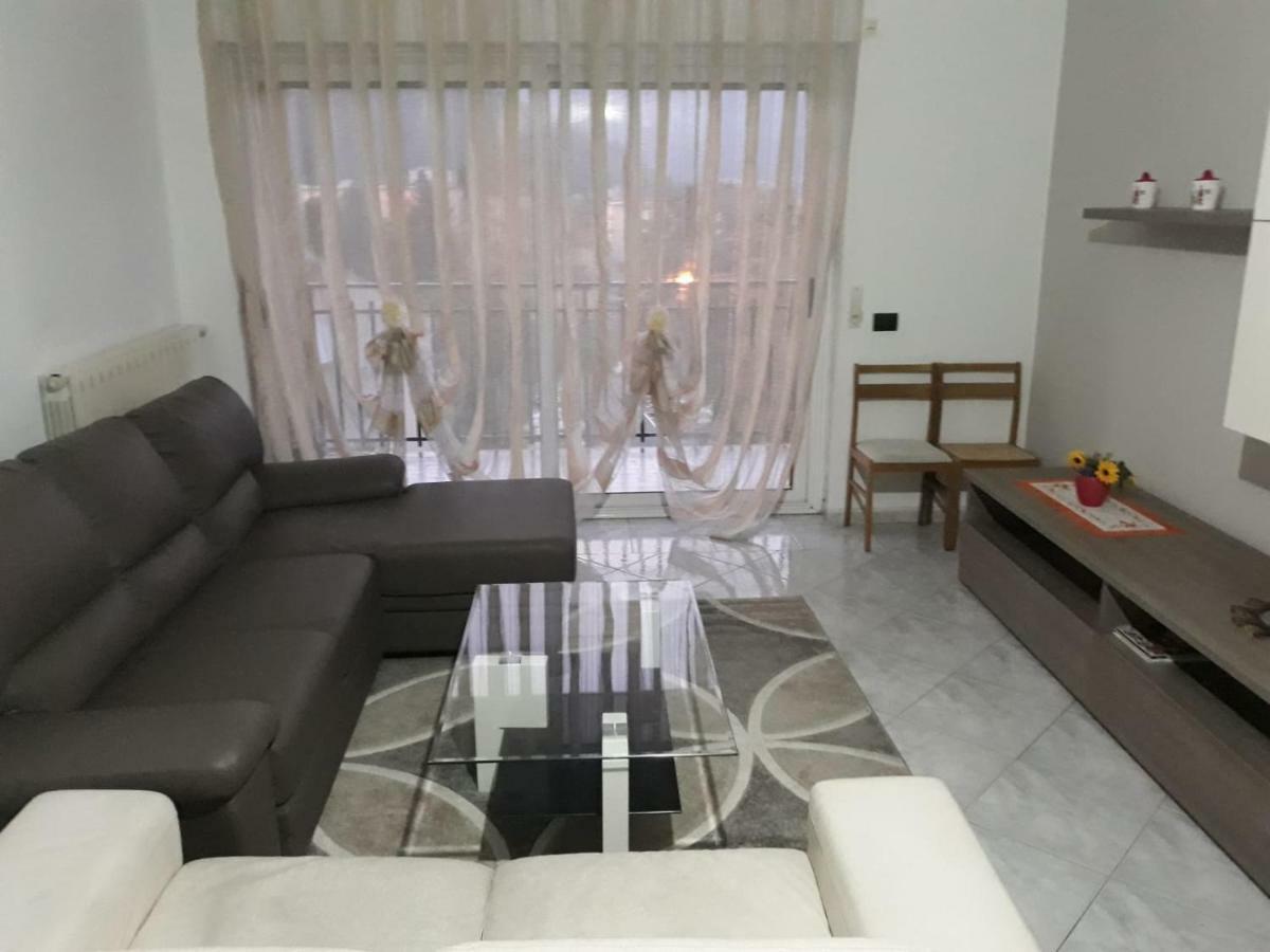 Leisure & Relaxing Apartment Como Bagian luar foto